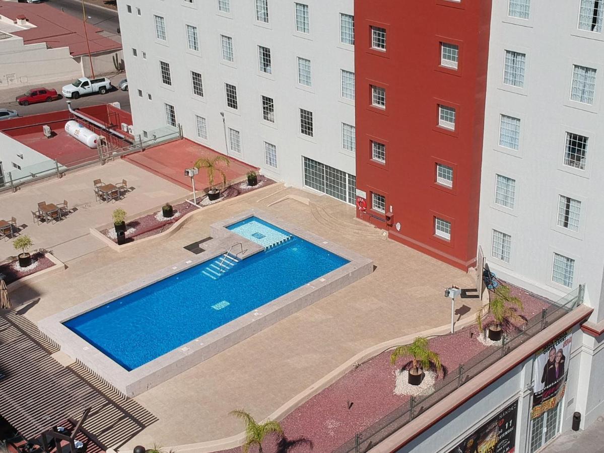 Fiesta Inn Express Ciudad Obregón Exterior foto