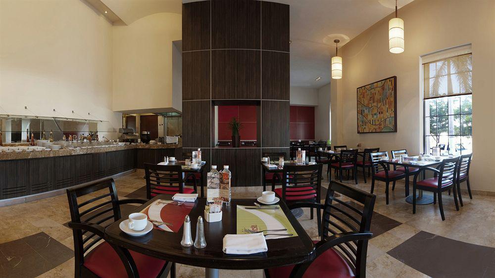 Fiesta Inn Express Ciudad Obregón Exterior foto